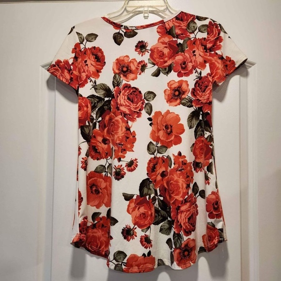 TOP FASHION NEW YORK RED ROSES TOP SIZE M - Picture 3 of 3